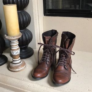 Steve Madden shorty boots